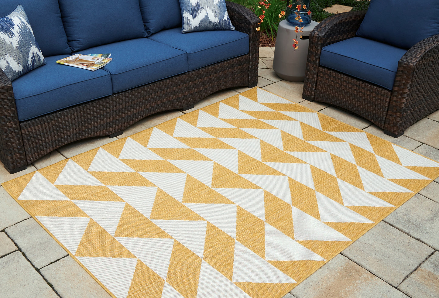 Thomley Medium Rug